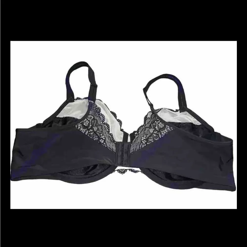 ✨NWOT✨Bali Lace Desire Back Smoothing Underwire Sz 44C Bra✨